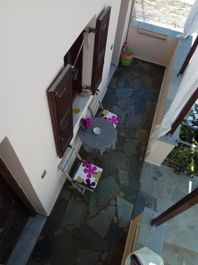 Simple And Special Apartment Ermoupoli Luaran gambar