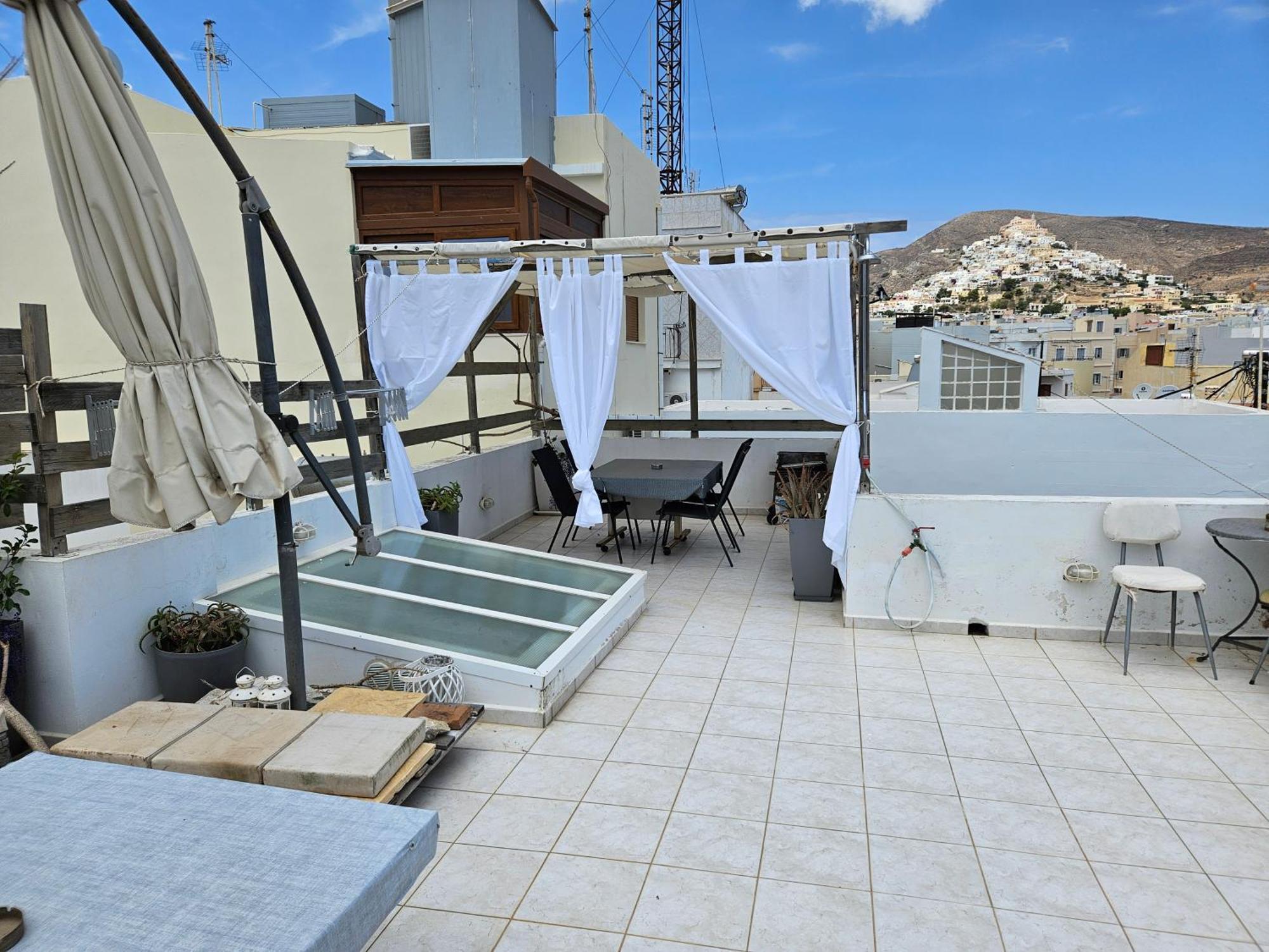 Simple And Special Apartment Ermoupoli Luaran gambar