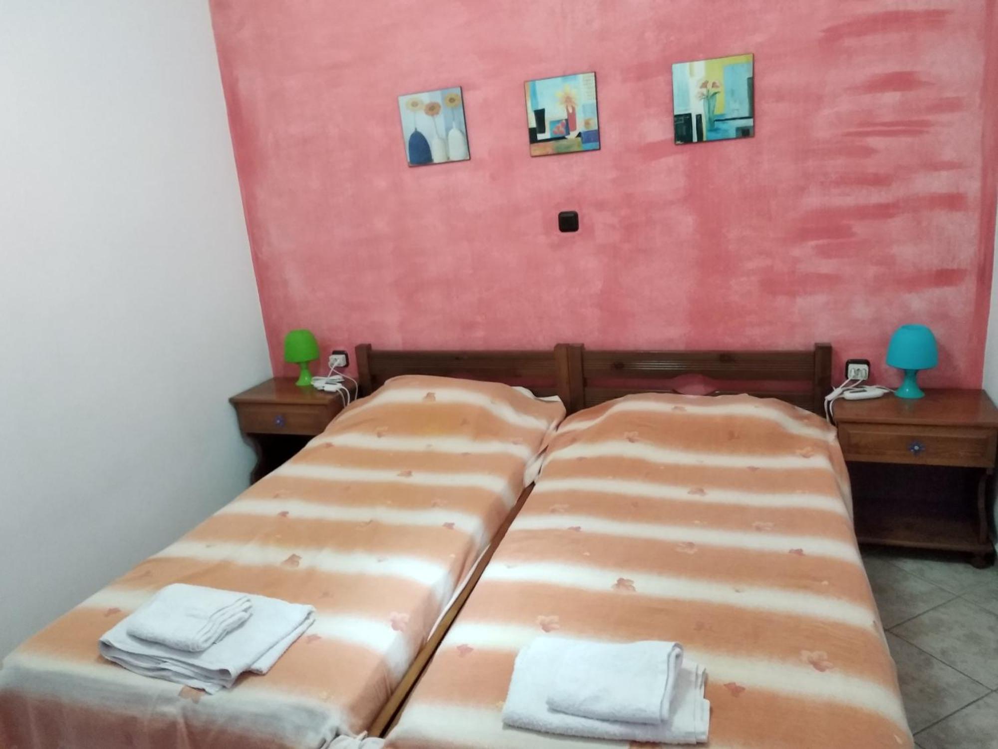 Simple And Special Apartment Ermoupoli Luaran gambar