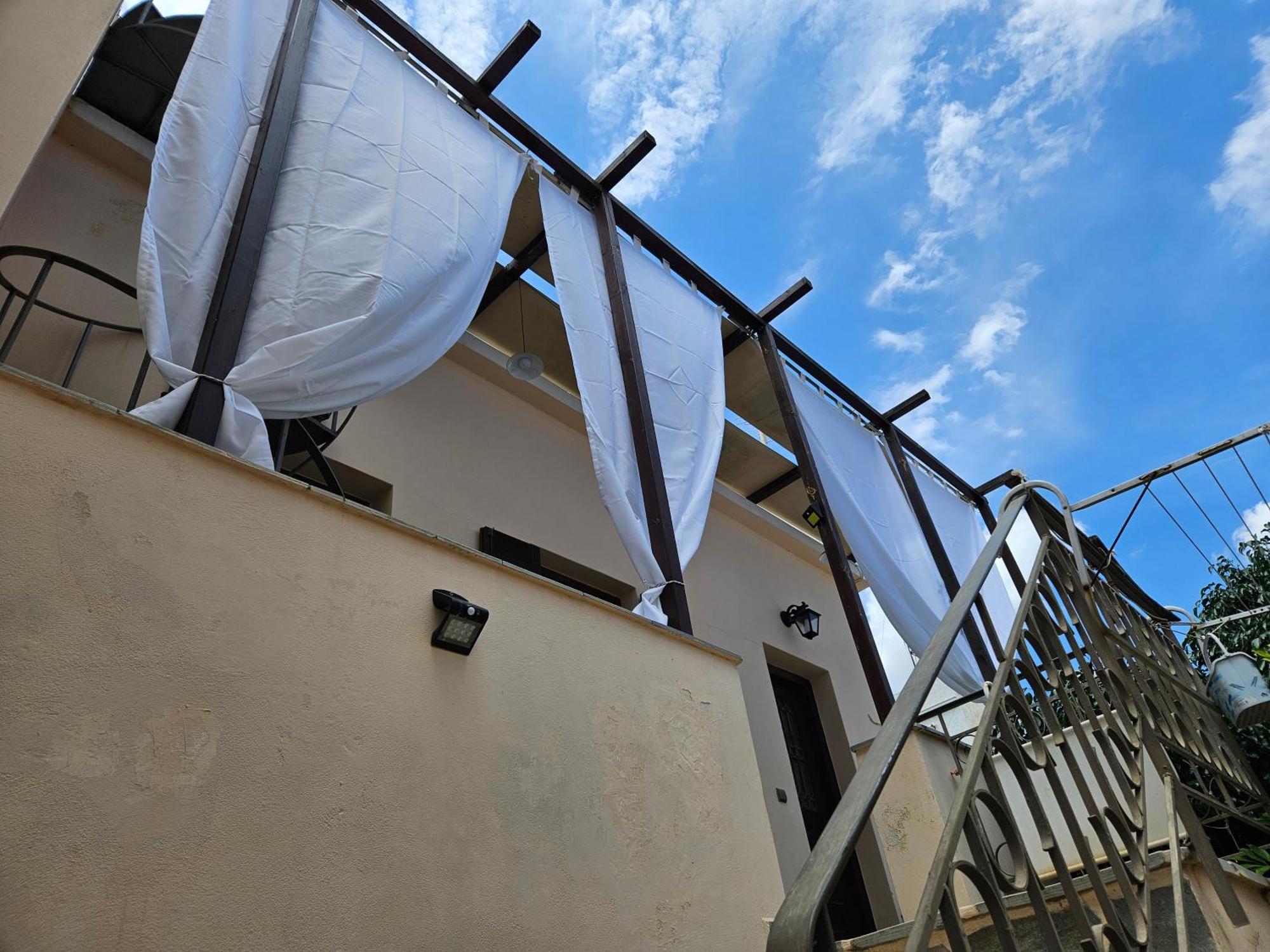 Simple And Special Apartment Ermoupoli Luaran gambar